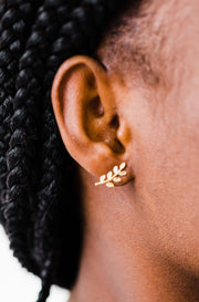 flora crawler earrings